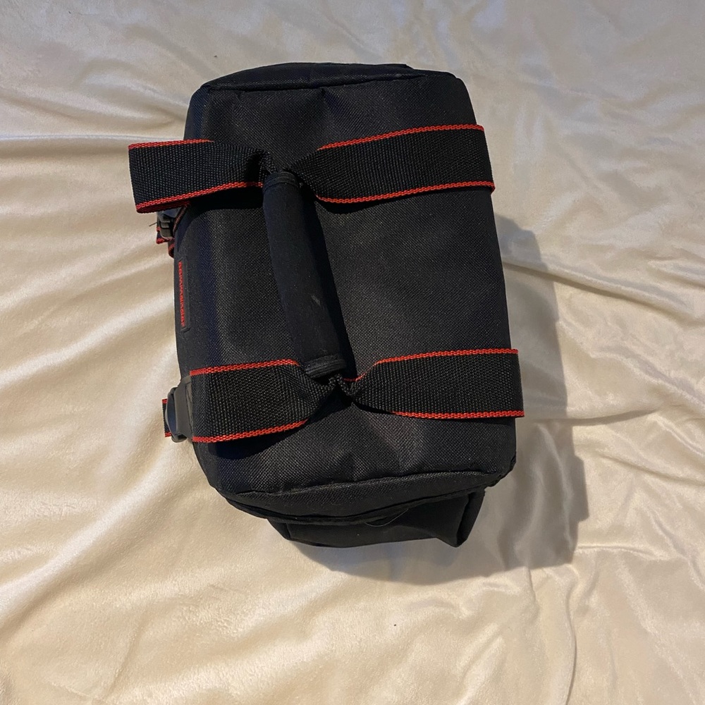 New Commander Camera Bag - Picture 2 of 4